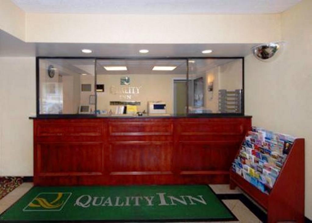 Quality Inn Takoma Park Eksteriør bilde